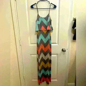 Auditions Maxi Dress Chevron Women’s Size Small. Style A1040255.